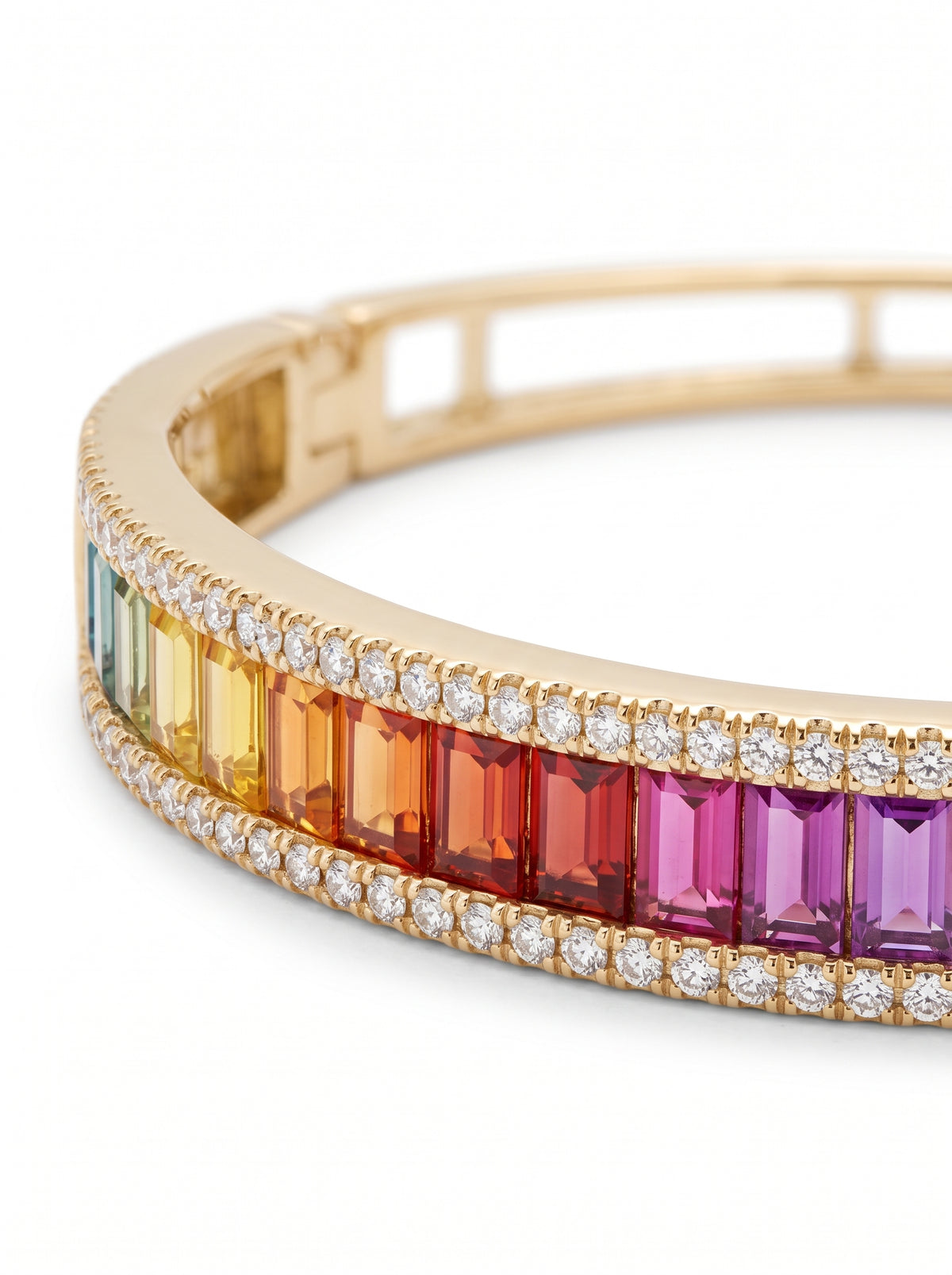 2.3ct Rainbow Sapphire Baguette Bangle – 18K Gold — detail view